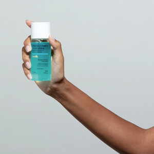 BOTIK Loção Hidratante Antioleosidade Ácido Poliglutâmico + Chá Verde - Lozione idratante anti lucido Acido Poliglutammico e Tè Verde 110ml