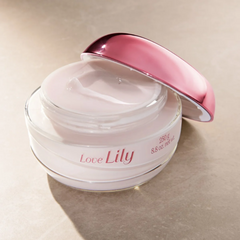 O BOTICÁRIO LOVE LILY Gift box - Satin Cream &amp; Eau de Parfum