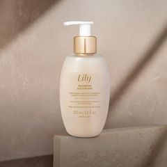 O BOTICÁRIO LILY Shampoo Acetinado - Shampoo 250ml