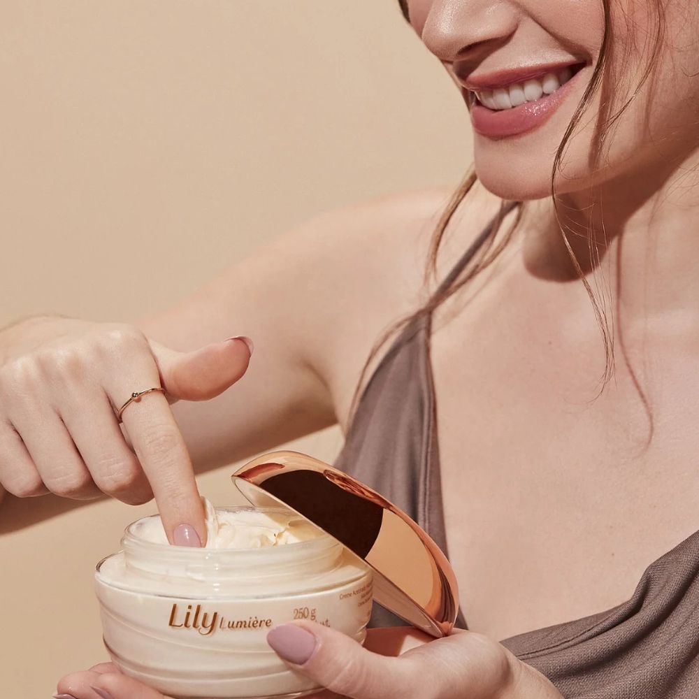 O Boticário Lily Lumière Acetinado – Feuchtigkeitsspendende Körpercreme 250gr