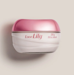 O BOTICÁRIO LOVE LILY Creme Acetinado Hidratante Corporal 250gr - Moisturizing body cream