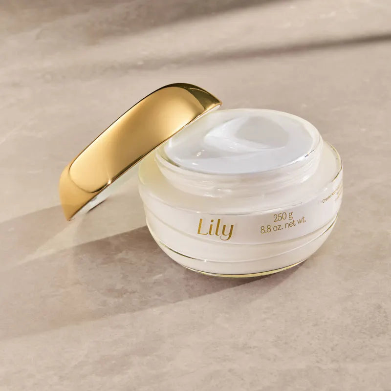 SET LILY Moisturizing Body Cream + Scented Body Oil
