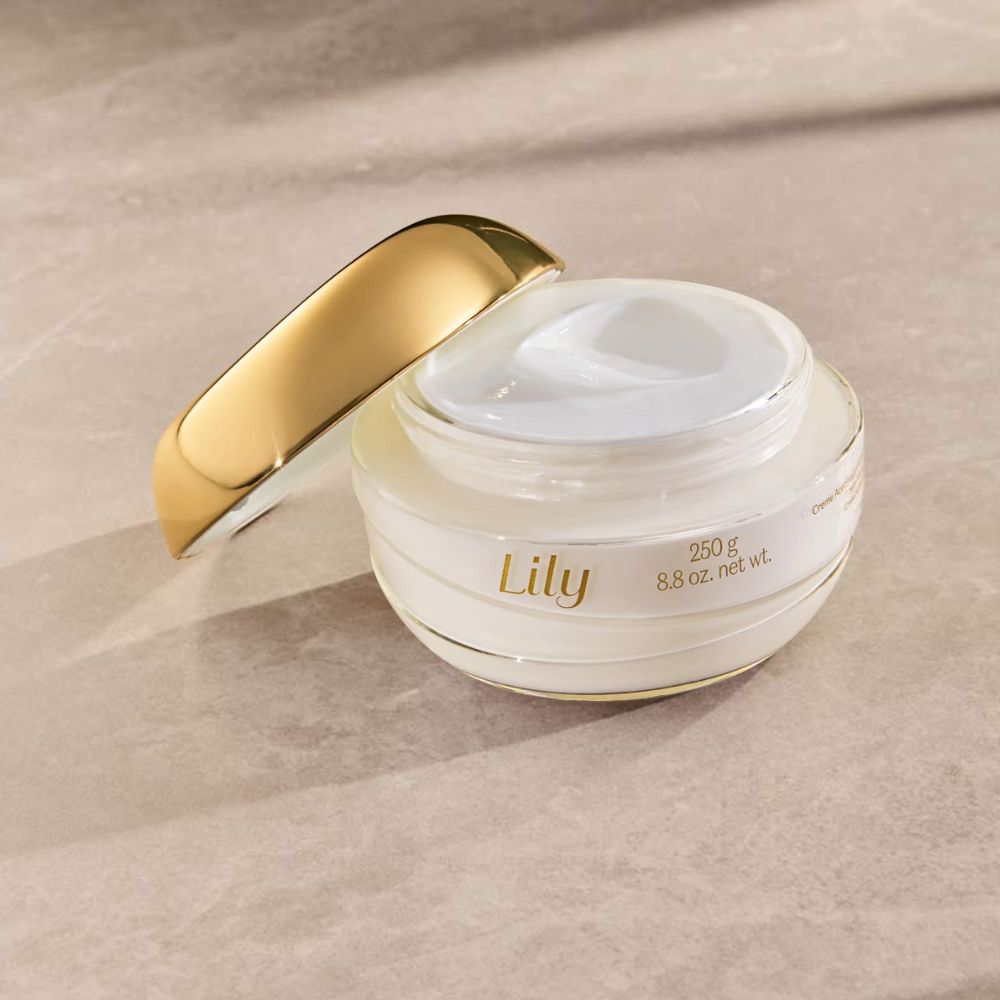 O Boticário Lily Creme Acetinado – Feuchtigkeitsspendende Körpercreme 250gr