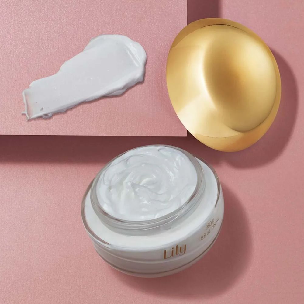 O Boticário Lily Creme Acetinado – Feuchtigkeitsspendende Körpercreme 250gr
