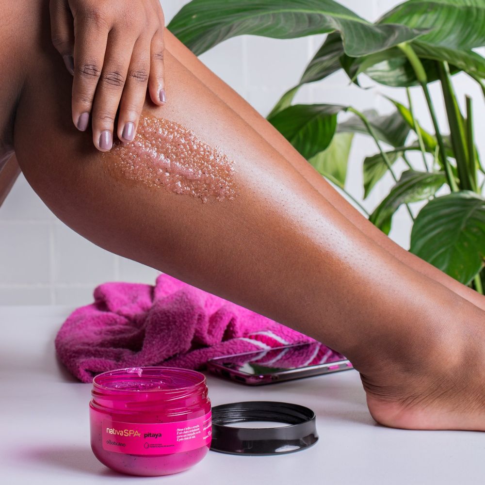 Nativa SPA Set Pitaya – Scrub esfoliante & Lozione corpo idratante