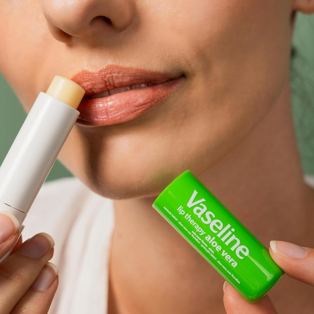 Vaseline Lip Therapy Aloe vera Lipstick - Burrocacao