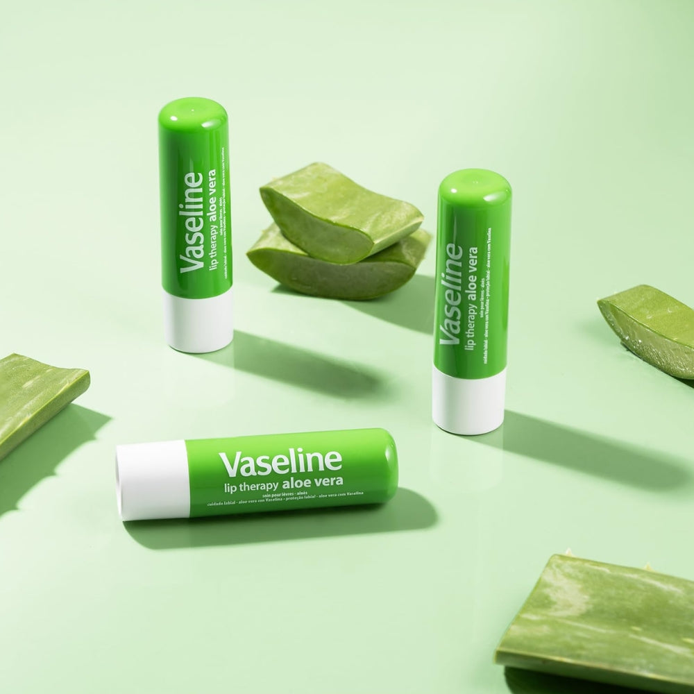 Vaseline Lip Therapy Aloe vera Lipstick - Burrocacao
