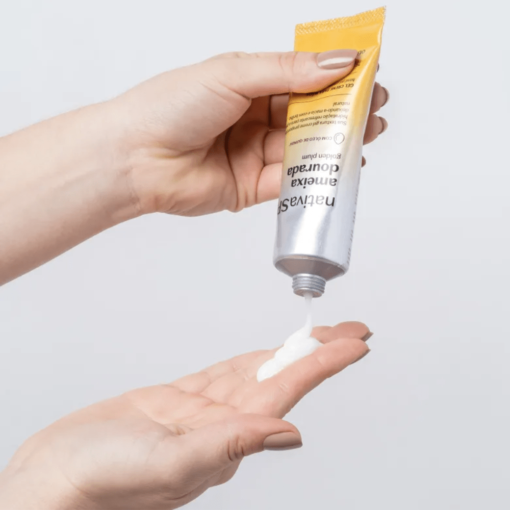 NATIVA SPA Gel Creme Para as Mãos Ameixa Dourada - Crema mani Prugna Dorata 75gr - o Boticário | Paradea