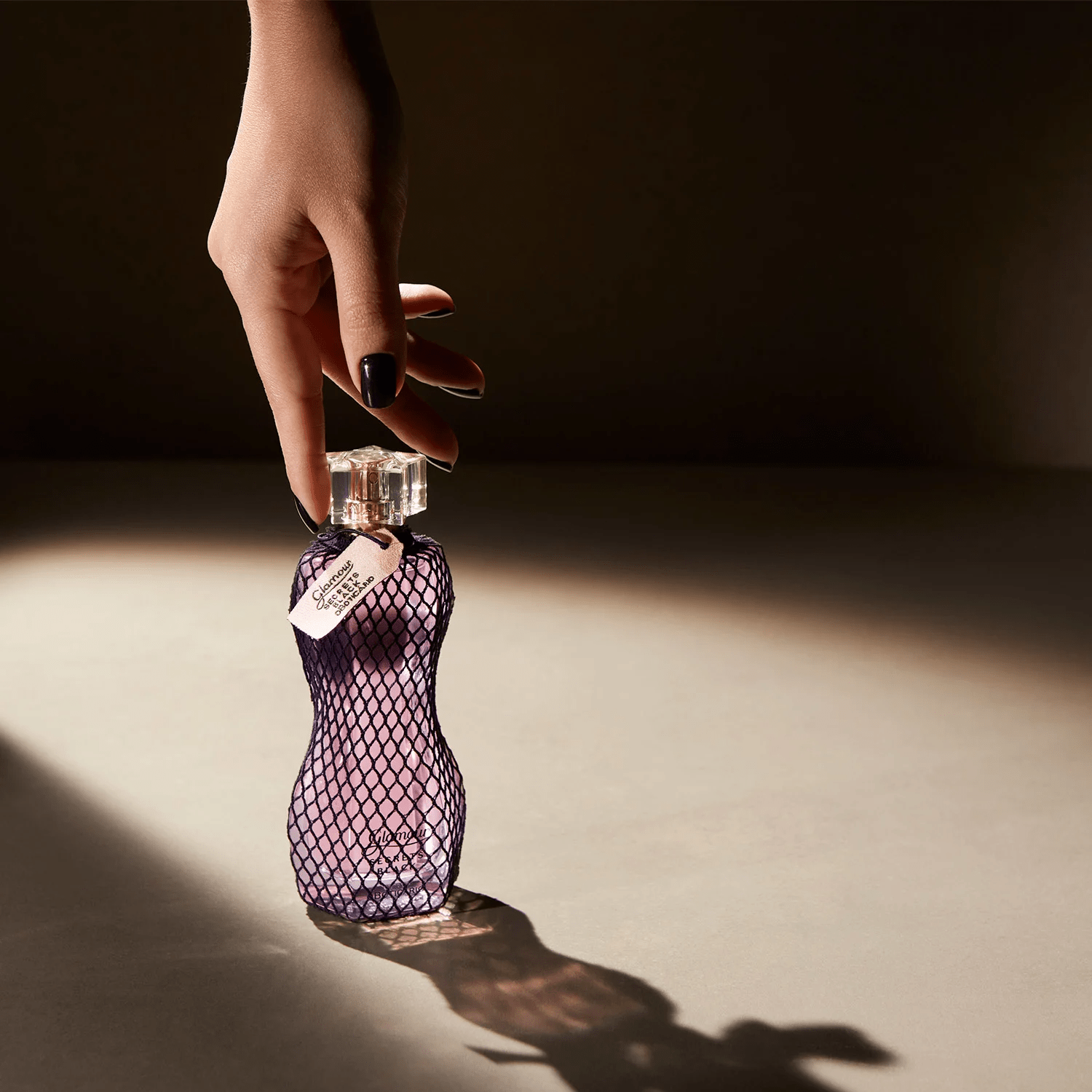 O BOTICÁRIO GLAMOUR Secrets Black - Eau de Toilette 75ml - o Boticário | Paradea