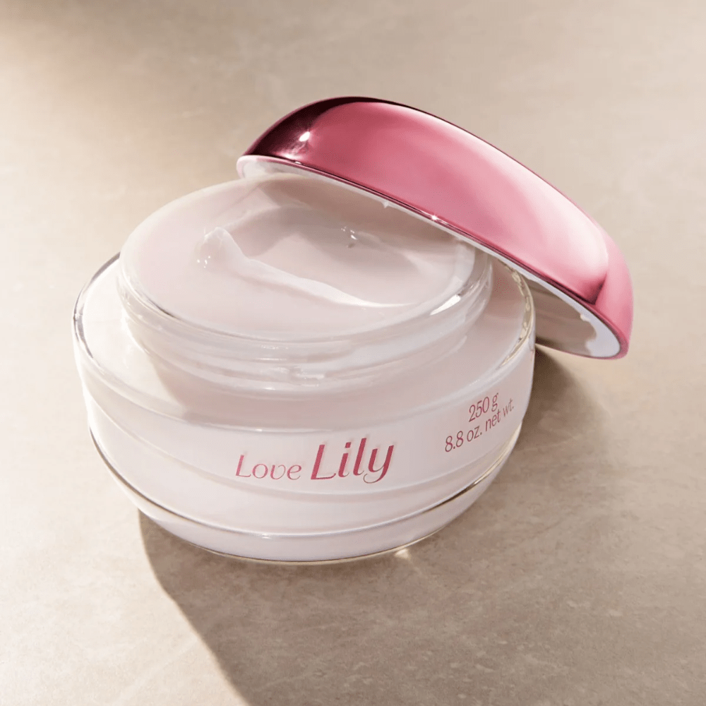 O Boticário Love Lily Cofanetto regalo - Crema Satinata & Eau de Parfum - o Boticário | Paradea