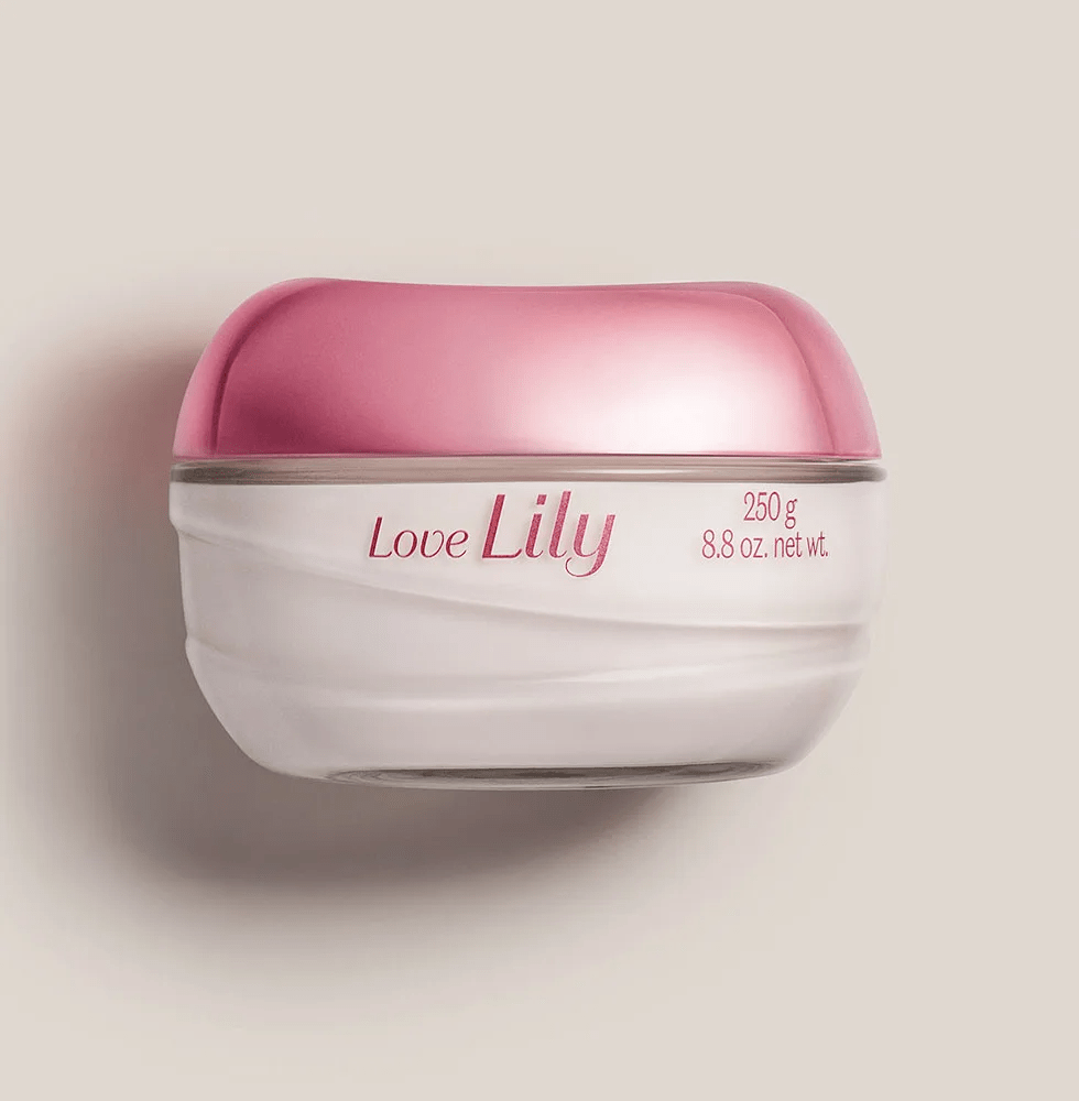 O BOTICÁRIO LOVE LILY Creme Acetinado Hidratante Corporal - Crema corpo idratante 250gr - o Boticário | Paradea